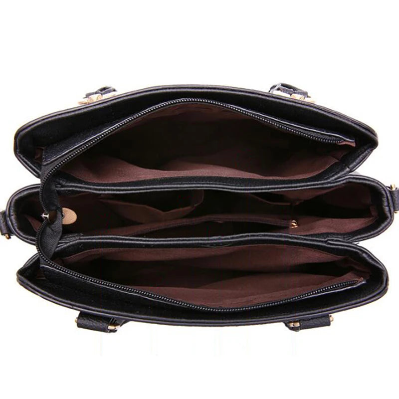 Bolso Aurora con Bordados Exclusivos y Elegantes Detalles de Borlas