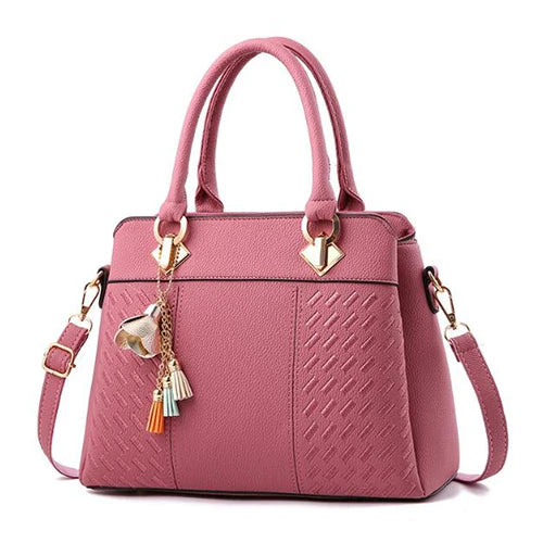 Bolso Aurora con Bordados Exclusivos y Elegantes Detalles de Borlas