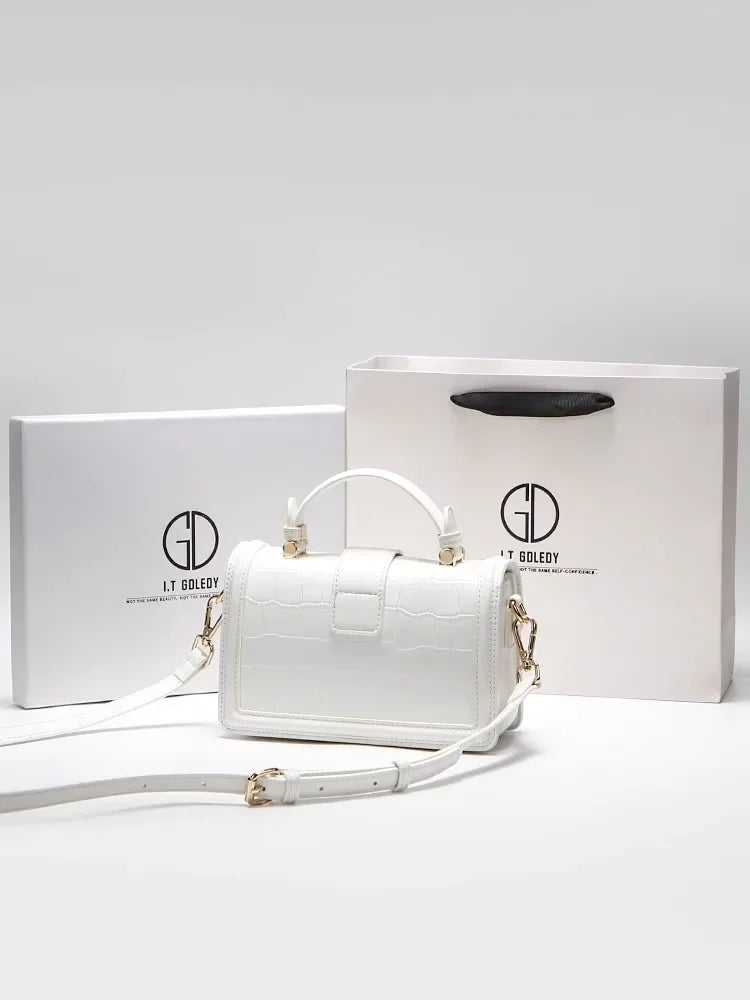 Bolso Valeria con Acabado Alligator y Diseño Exclusivo de Alta Gama